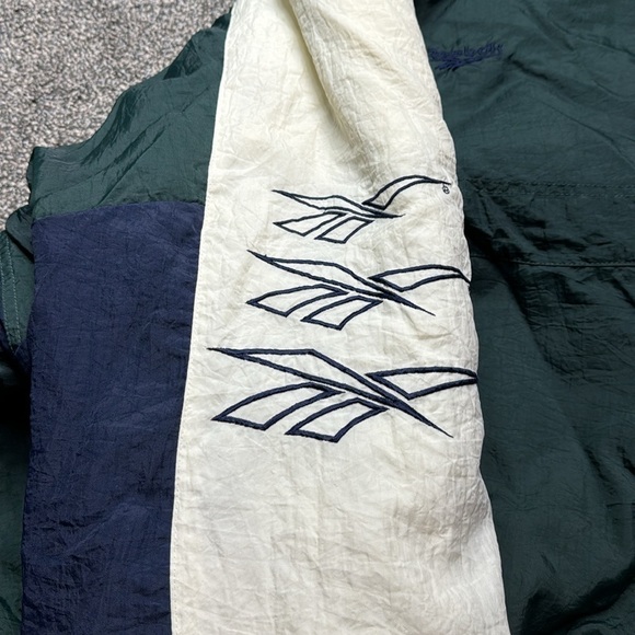 Vintage Reebok Green 90's 1/2 Zip Nylon Jacket Size XL - Picture 8 of 10